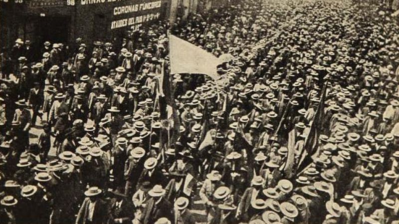 Marcha_obrera_en_Iquique,_1907