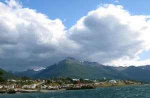 La petite ville de puerto Williams, qui se déclare ville la plus australe au Monde.